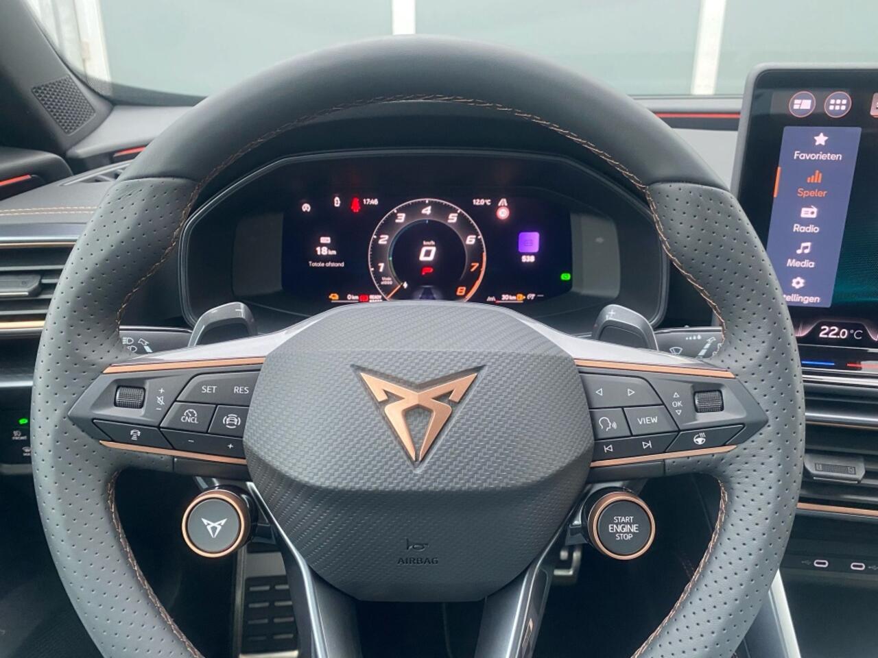 Cupra Formentor 1.5 TSI e-Hybrid Business | New Model | Pano | 19" Sandstorm Cop