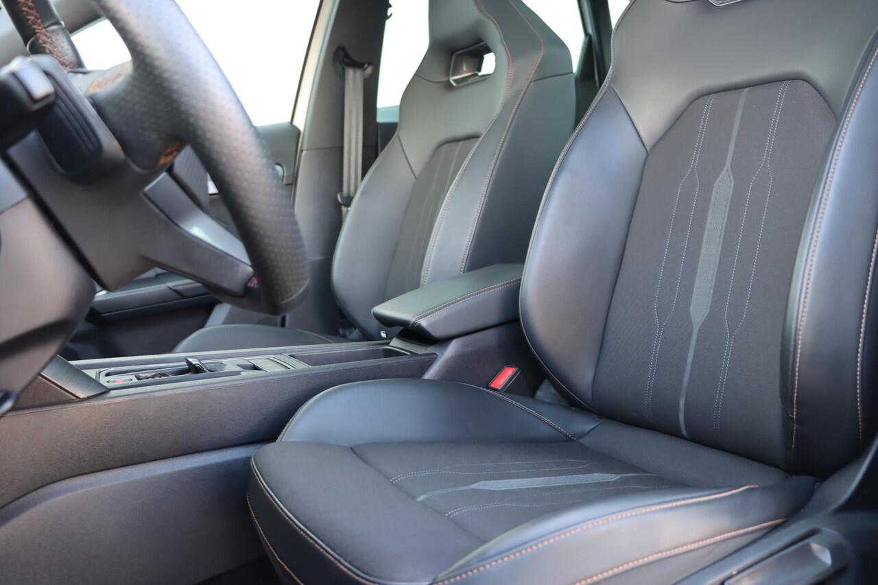 Cupra Formentor 1.4 e-Hybrid VZ Performance 245pk DSG6 | Pano | Camera | Kuipstoelen