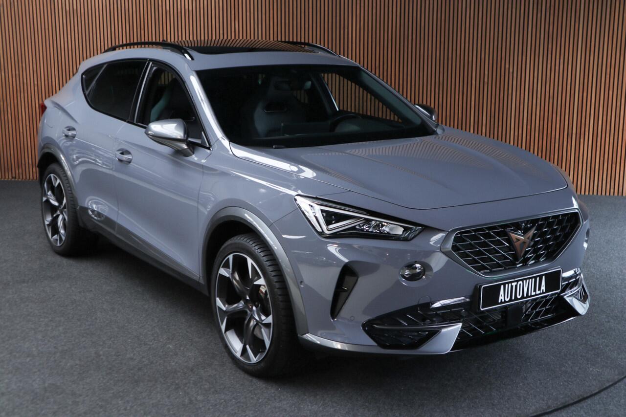 Cupra Formentor 2.0 TSI 4DRIVE Panodak Leer 360° Memory PDC Elektr. bedienbare achterklep Stuurverwarming Navi Climate voor & achter Zwart hemelbekleding Stoelverwarming Virtual cockpit Keyless Entry & Go LM velgen