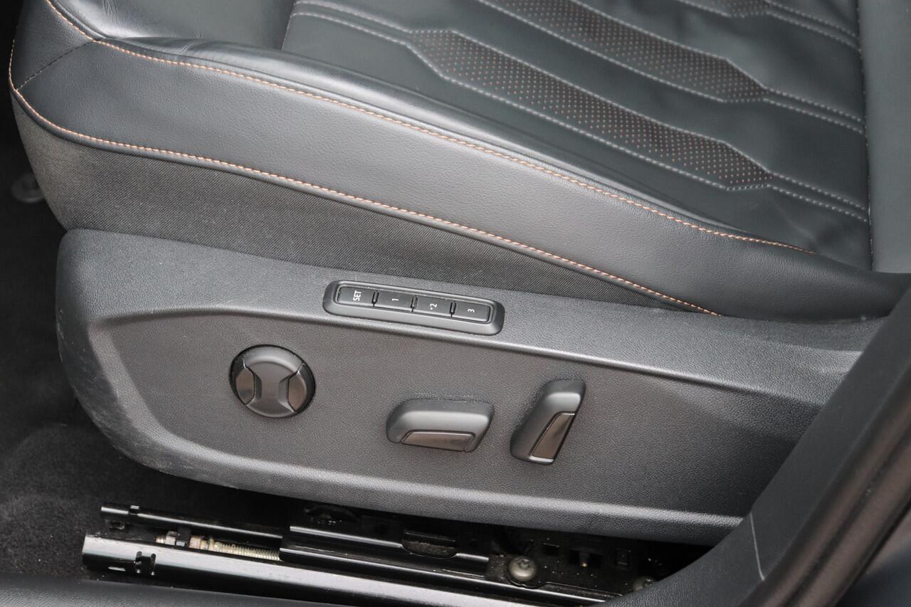 Cupra Formentor 1.4 TSI e-Hybrid VZ Performance Limited DSG 245PK. Mooie matte lak!