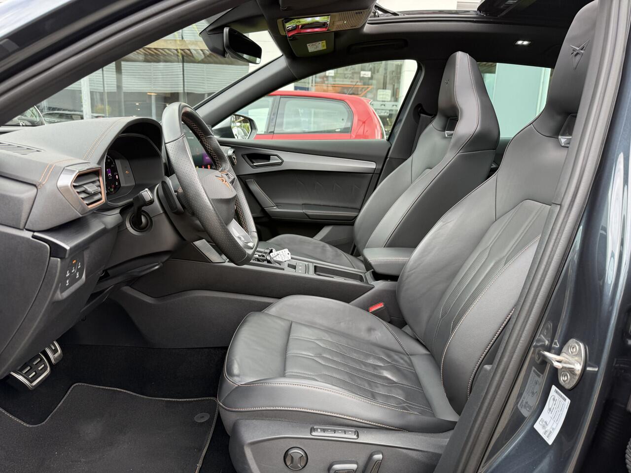 Cupra Formentor 1.4 e-Hybrid VZ Black Edition / PANODAK / 360"CAMERA / 19"LMV / LEDER