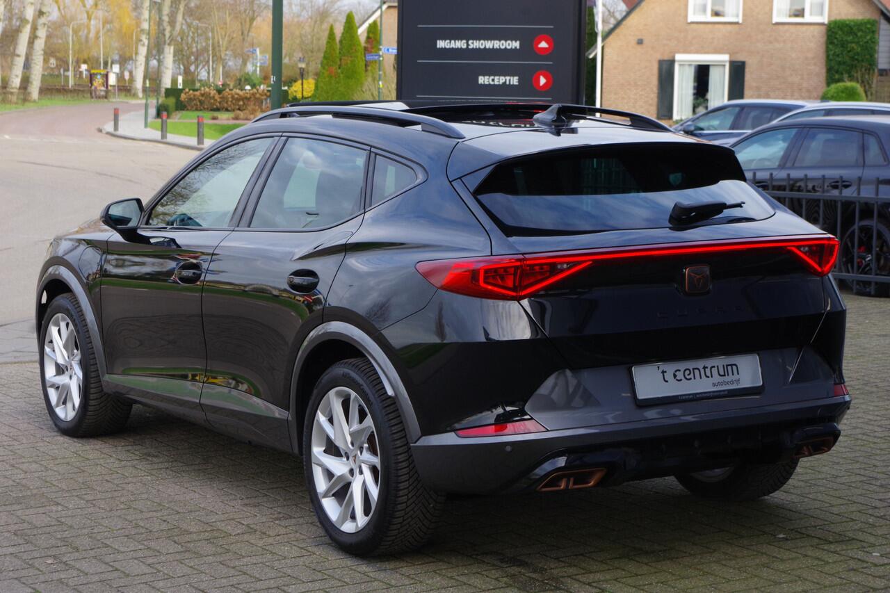 Cupra Formentor 1.4 e-Hybrid 204 PK Performance PHEV, Panoramadak, Winterpakket, Camera, Carplay