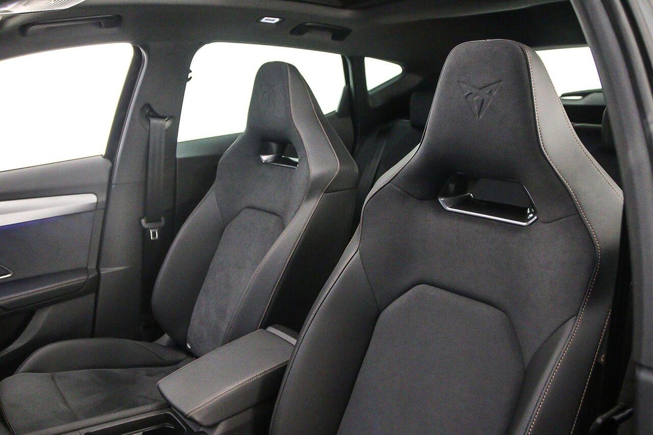 Cupra Formentor VZ Performance 1.5 TSI e-Hybrid 272pk DSG Automaat Panoramadak, Adaptive cruise control, Elektrische achterklep, Navigatie, 360 camera, Achteruitrijcamera