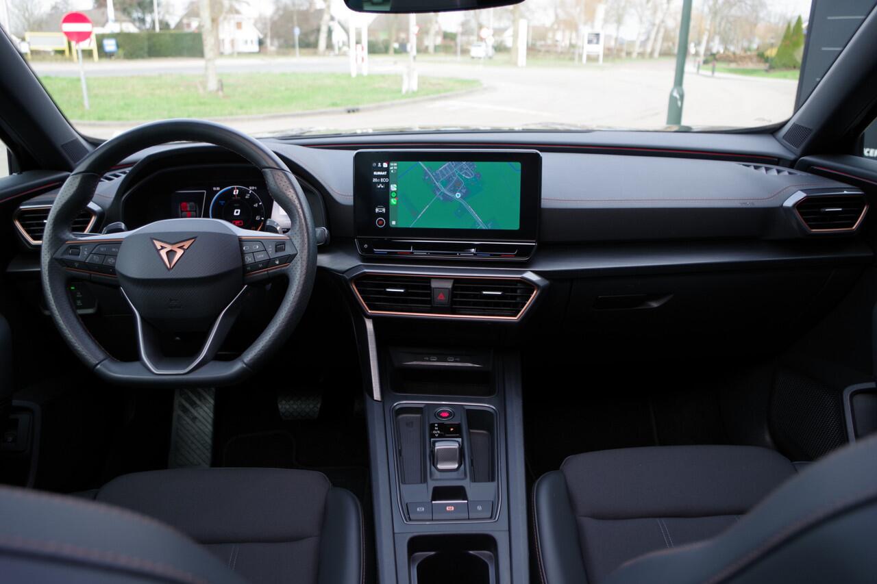 Cupra Formentor 1.4 e-Hybrid 204 PK Performance PHEV, Panoramadak, Winterpakket, Camera, Carplay