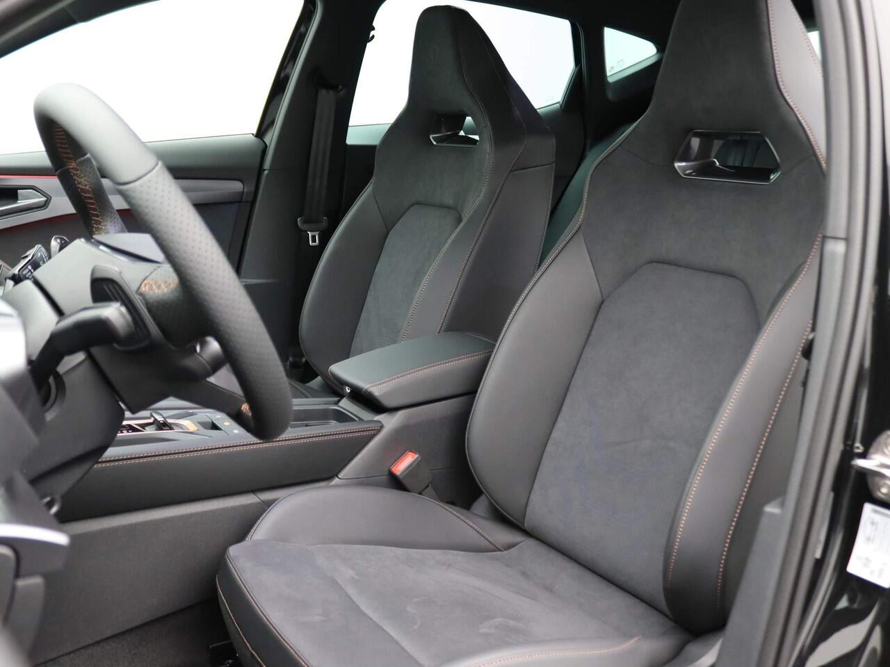 Cupra Formentor 1.5 TSI e-Hybrid VZ Performance 272PK DSG SOH 100%, Pano-Schuifdak, Trekhaak, 19" LM Velgen, Memorystoel, Matrix-led, Side assist, Adaptive cruise control, Achteruitrijcamera, Stoel-Stuurverwarming, Keyless