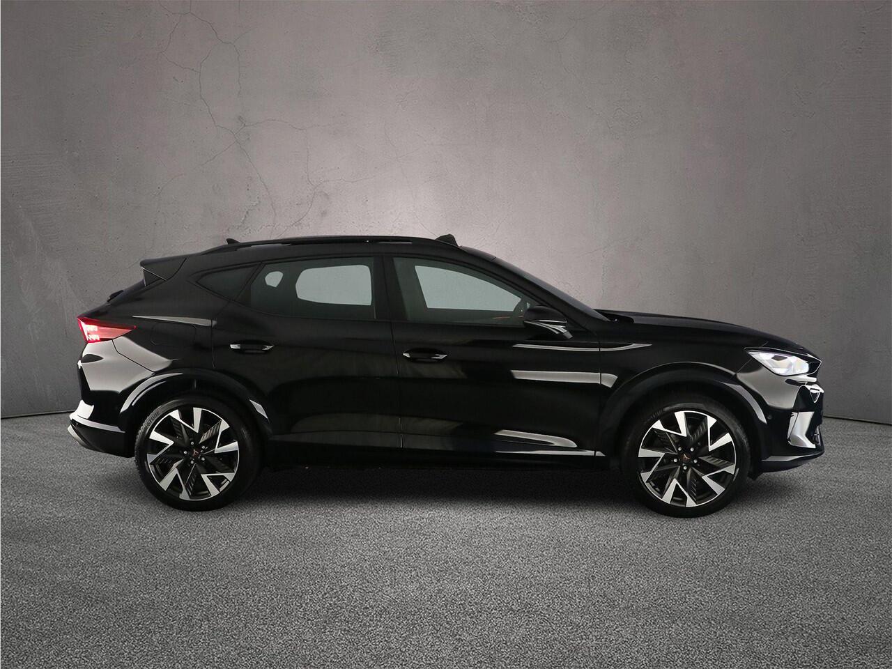 Cupra Formentor VZ Performance 1.5 TSI e-Hybrid 272pk DSG Automaat Trekhaak, Panoramadak, Sennheiser audio, Adaptive cruise control, 360 camera, Achteruitrijcamera