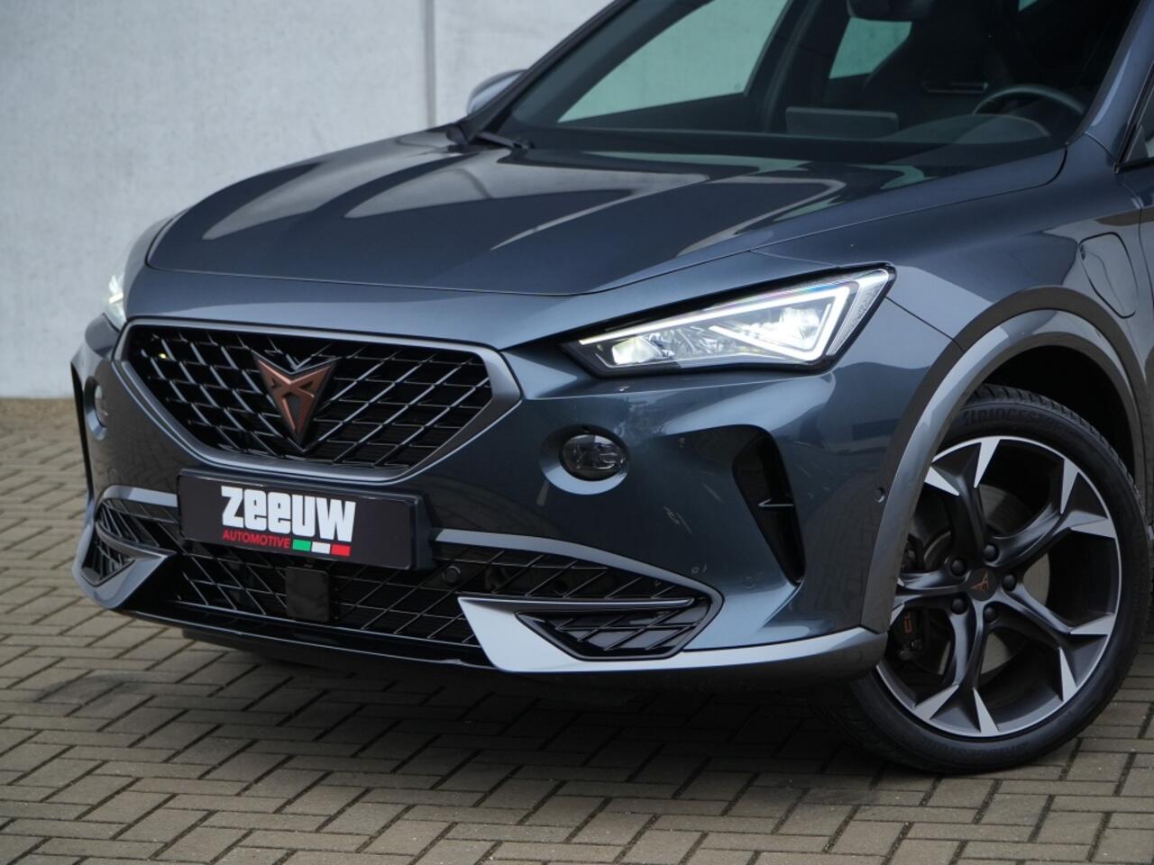 Cupra Formentor VZ 1.4 e-HYBRID 245 PK | Navi | Carplay | Trekhaak | Camera | 19