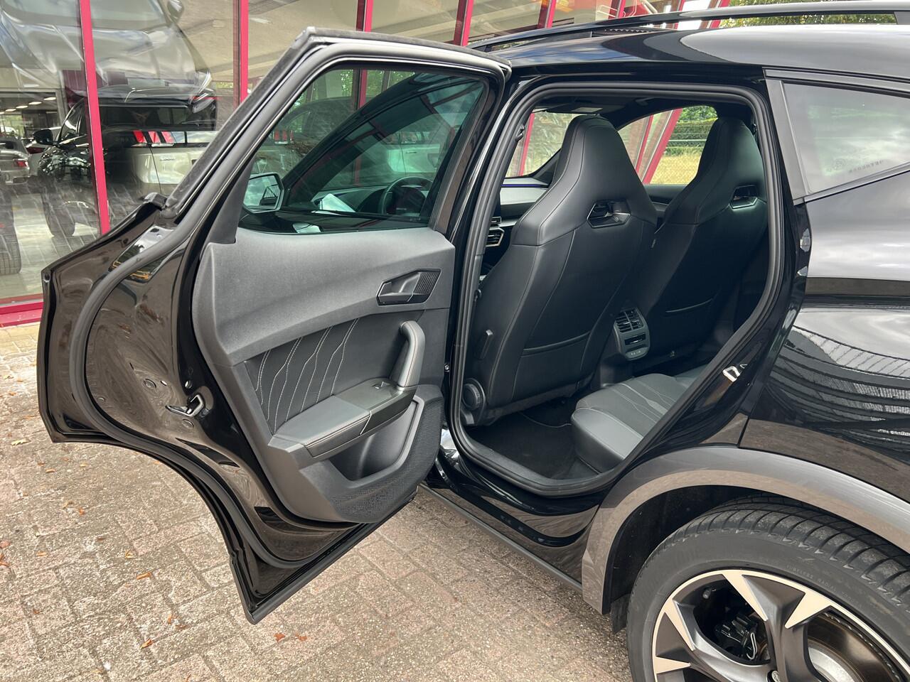 Cupra Formentor 1.4 e-Hybrid VZ Performance | Pano | Schaalstoelen | Adaptive CC |