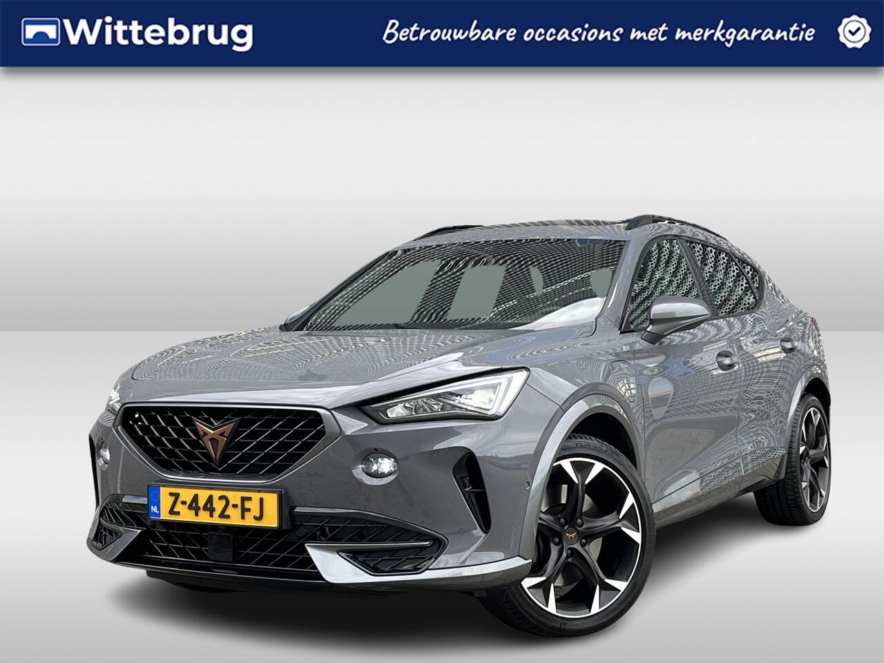 Cupra Formentor 1.4 e-Hybrid VZ Black Edition / Panoramadak / Navigatie / Supersportstuur / Leer / 19" LMV / **