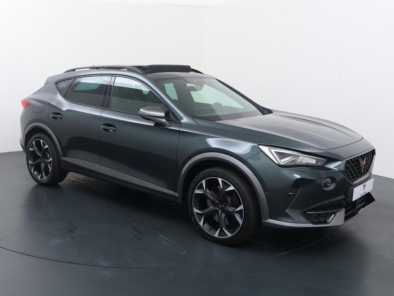 Cupra Formentor 1.4 e-Hybrid VZ Performance | 245 PK | SoH 94% | Panoramadak | Stoelverwarming | Elek. achterklep |