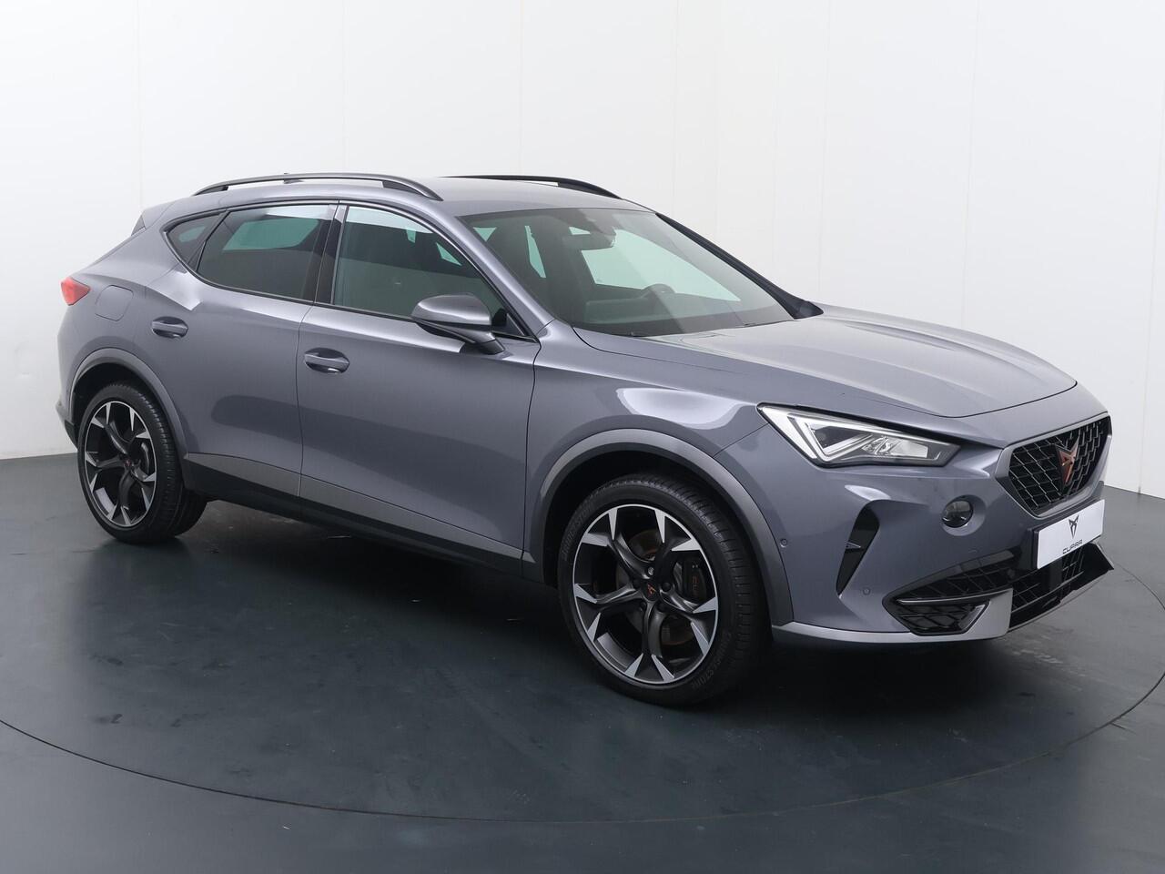 Cupra Formentor 1.4 e-Hybrid VZ | 245 PK | SoH 94% | Trekhaak wegklapbaar | Elek. achterklep | Adaptive cruise control | 19" LM velgen |