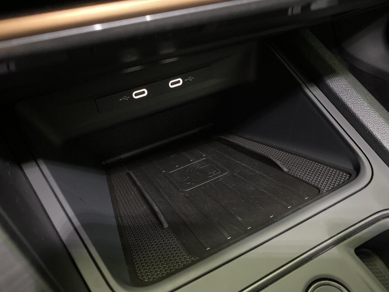 Cupra Formentor 1.4 TSI e-Hybrid VZ Performance Limited Schaalstoelen Elk. vertsel Memory Pano Vol leer Rondom Camera 19 Inch Trekhaak