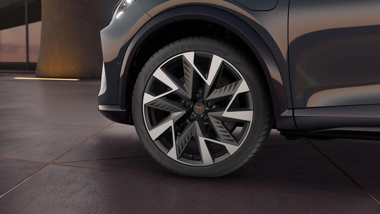 Cupra Formentor 1.5 TSI e-Hybrid 272 6DSG VZ Performance | Achteruitrijcamera | Digitaal instrumentenpaneel (Virtual Cockpit) | Draadloze Apple CarPlay(TM), Android Auto(TM)