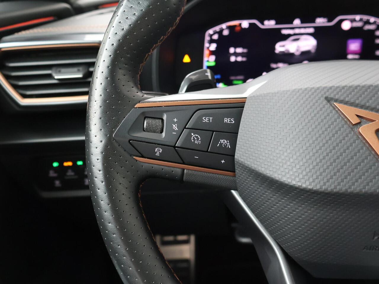 Cupra Formentor 1.4 e-Hybrid VZ Copper Edition | 245 PK | SoH 100% | Automaat | Panoramadak | Navigatiesysteem | Virtual cockpit |