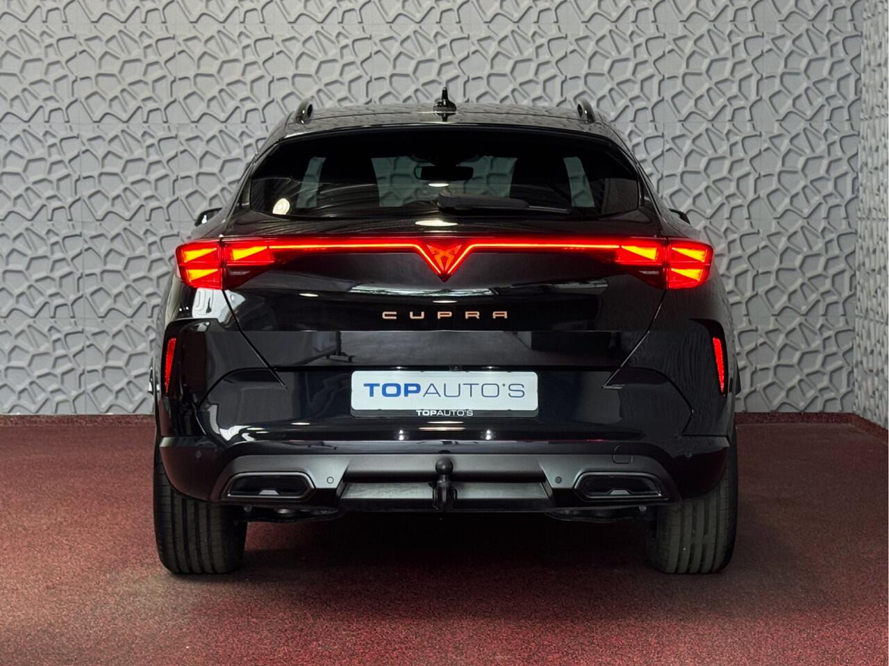 Cupra Formentor ?NW MODEL? 1.5 eTSI 150 MHEV CAMERA ELEK.TREKHAAK STOEL/STUUR ELEK.KLEP VERW. LED LEER CARPLAY ZWARTE.HEMEL 10/2024