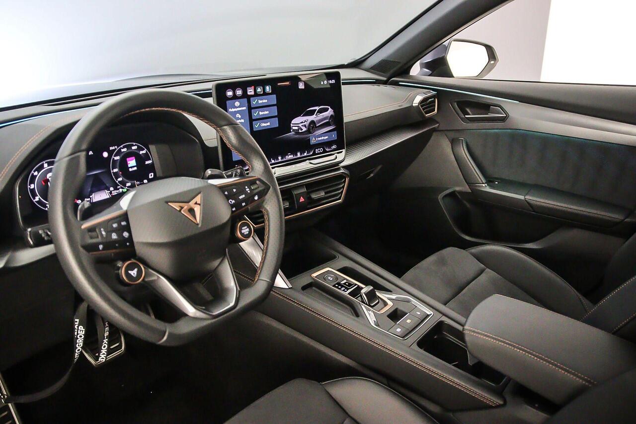 Cupra Formentor VZ Performance 1.5 TSI e-Hybrid 272pk DSG Automaat Trekhaak, Adaptive cruise control, Achteruitrijcamera, Elektrische achterklep, Stuurwiel verwarmd