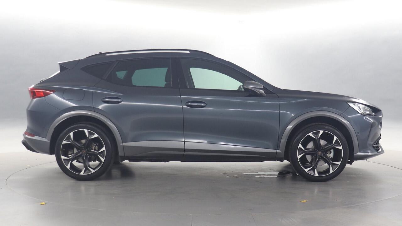 Cupra Formentor 1.4 TSI eHybrid 204pk PHEV Adrenaline / Navigatie / Camera / Trekhaak / Elektrische achterklep