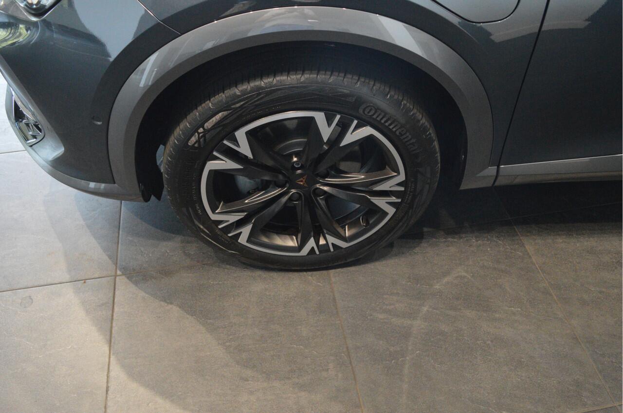 Cupra Formentor 1.4 e-Hybrid navi keyless camera pdc cruise 18 inch 204 pk !!