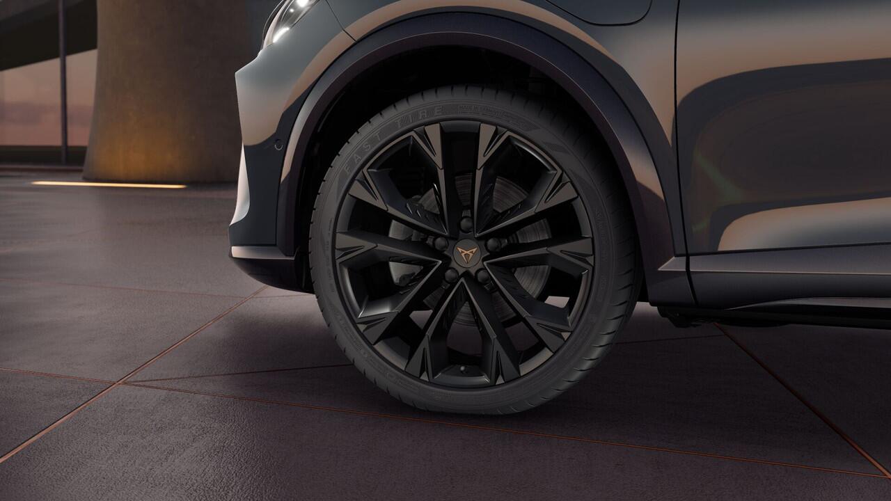 Cupra Formentor 1.5 TSI e-Hybrid 204 6DSG Business | Achteruitrijcamera | Digitaal instrumentenpaneel (Virtual Cockpit) | Draadloze Apple CarPlay(TM), Android Auto(TM)