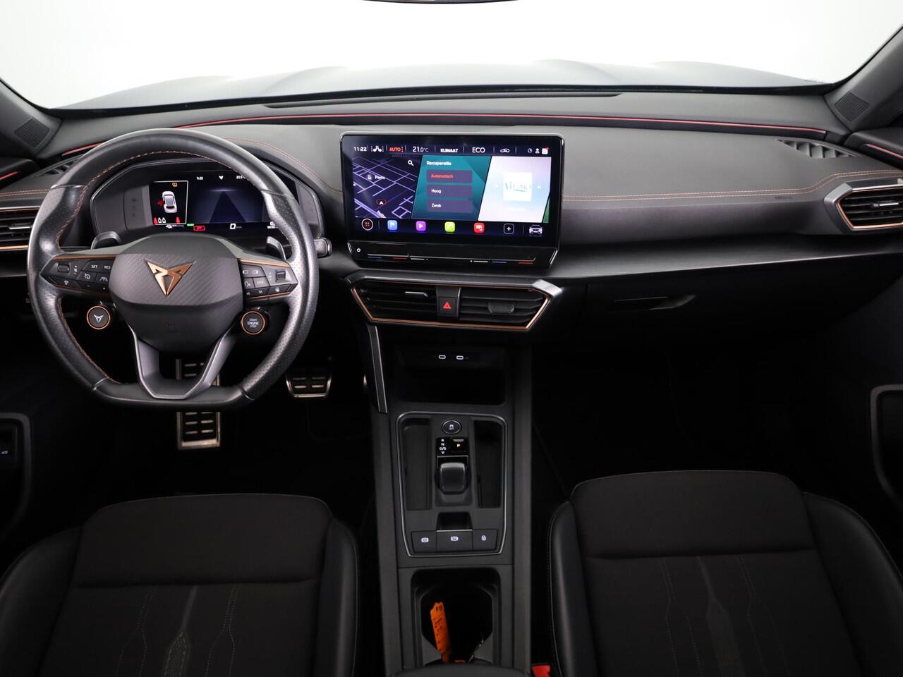 Cupra Formentor 1.4 e-Hybrid VZ Performance 245pk | Trekhaak | Parkeercamera | Adaptieve cruise controle | Elektrisch verstelbare bestuurderstoel met geheugen