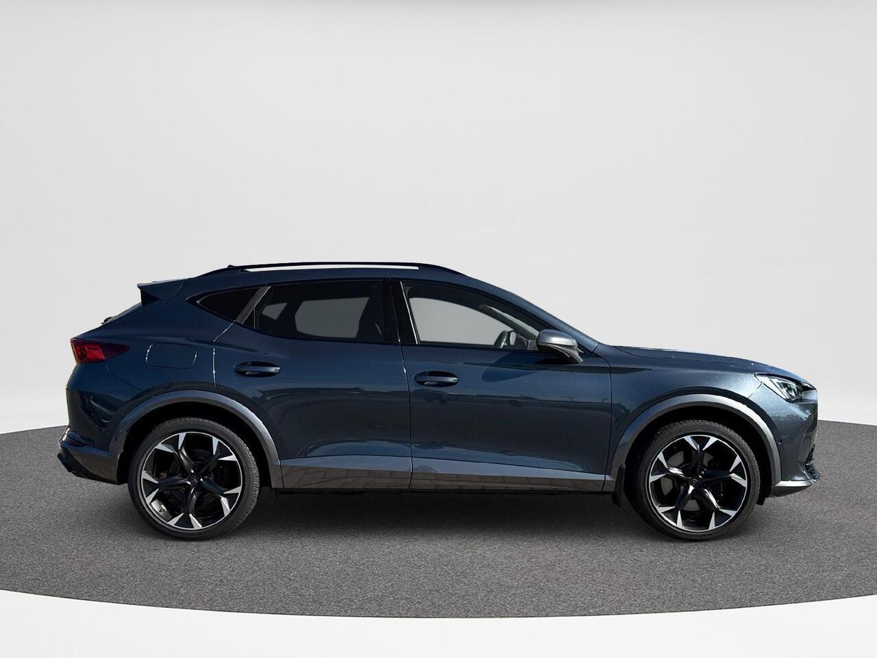 Cupra Formentor 1.4 e-Hybrid VZ Performance | 100% SOH | PHEV | 245 pk | Trekhaak | Camera Rondom | LED Matrix | DCC |