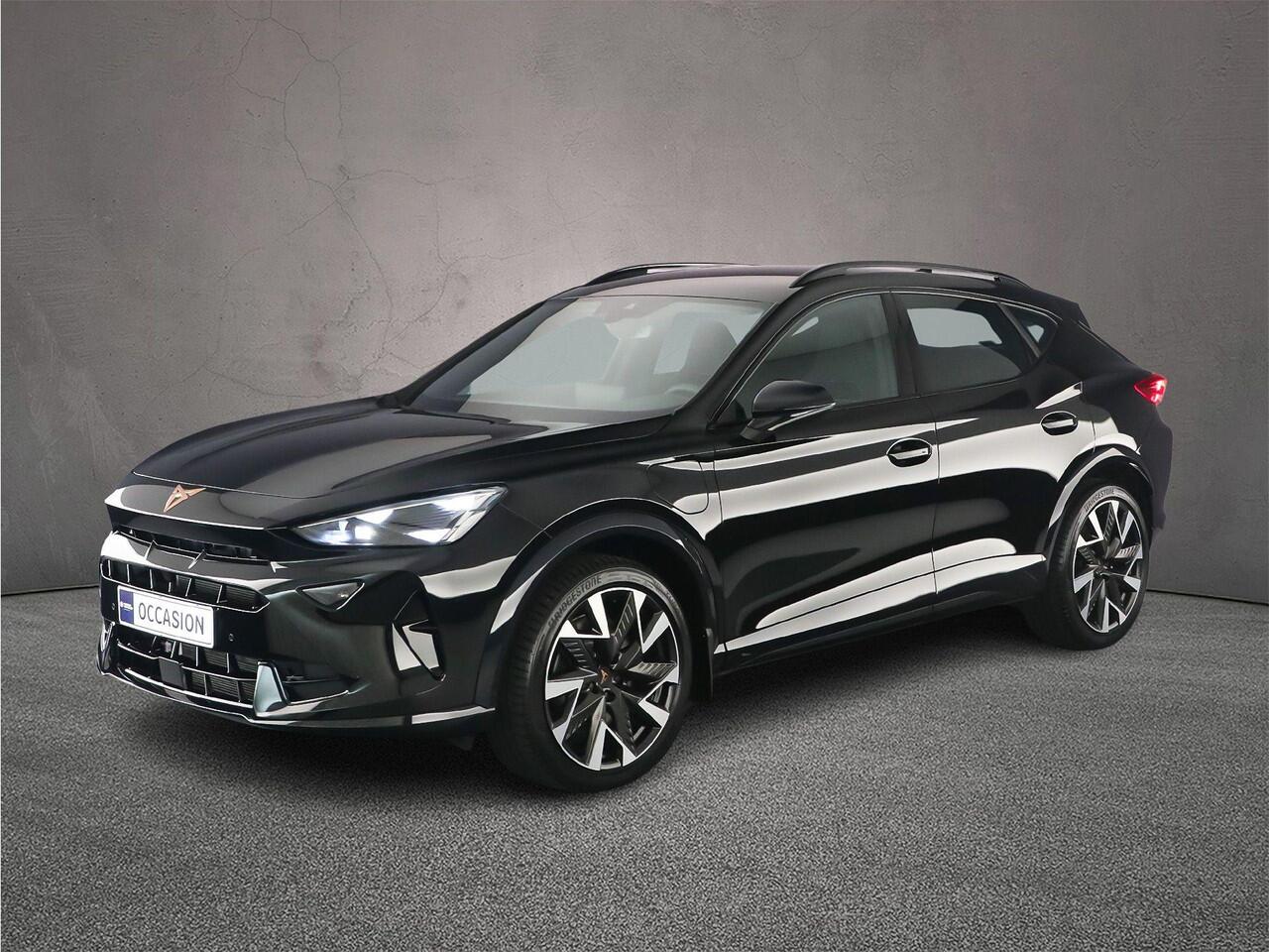 Cupra Formentor VZ Performance 1.5 TSI e-Hybrid 272pk DSG Automaat Trekhaak, Adaptive cruise control, Achteruitrijcamera, LED koplampen, Elektrische achterklep, Stuurwiel verwarmd