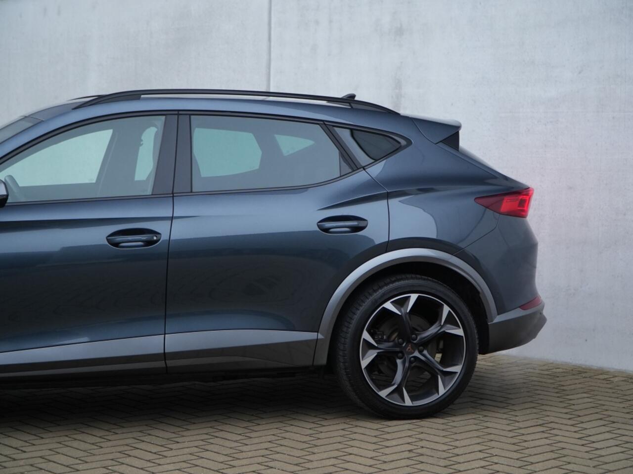 Cupra Formentor VZ 1.4 e-HYBRID 245 PK | Navi | Carplay | Trekhaak | Camera | 19