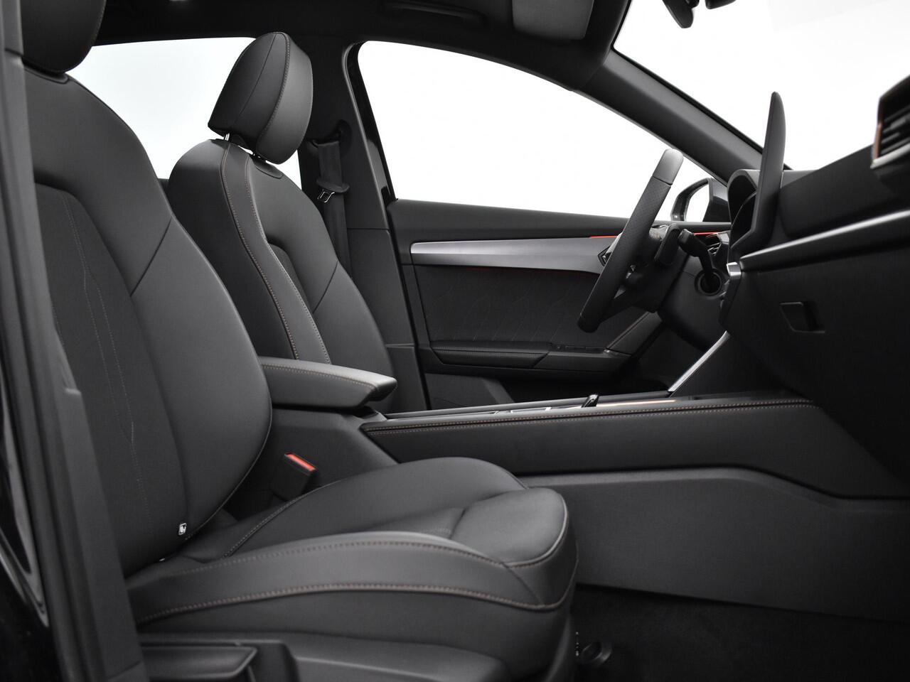 Cupra Formentor 1.5 TSI e-Hybrid 204pk DSG Business · Panoramadak · 360 Camera · Side Assist · Elek. Achterklep · Apple/Android Car Play · 19''Velgen · Garantie t/m 04-04-2027