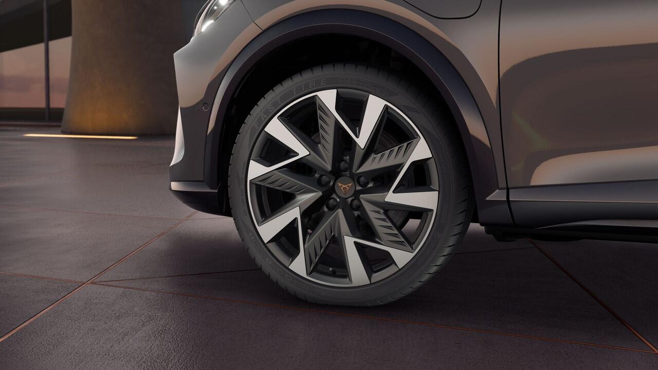 Cupra Formentor 1.5 TSI e-Hybrid 272 6DSG VZ Performance | Achteruitrijcamera | Digitaal instrumentenpaneel (Virtual Cockpit) | Draadloze Apple CarPlay(TM), Android Auto(TM)