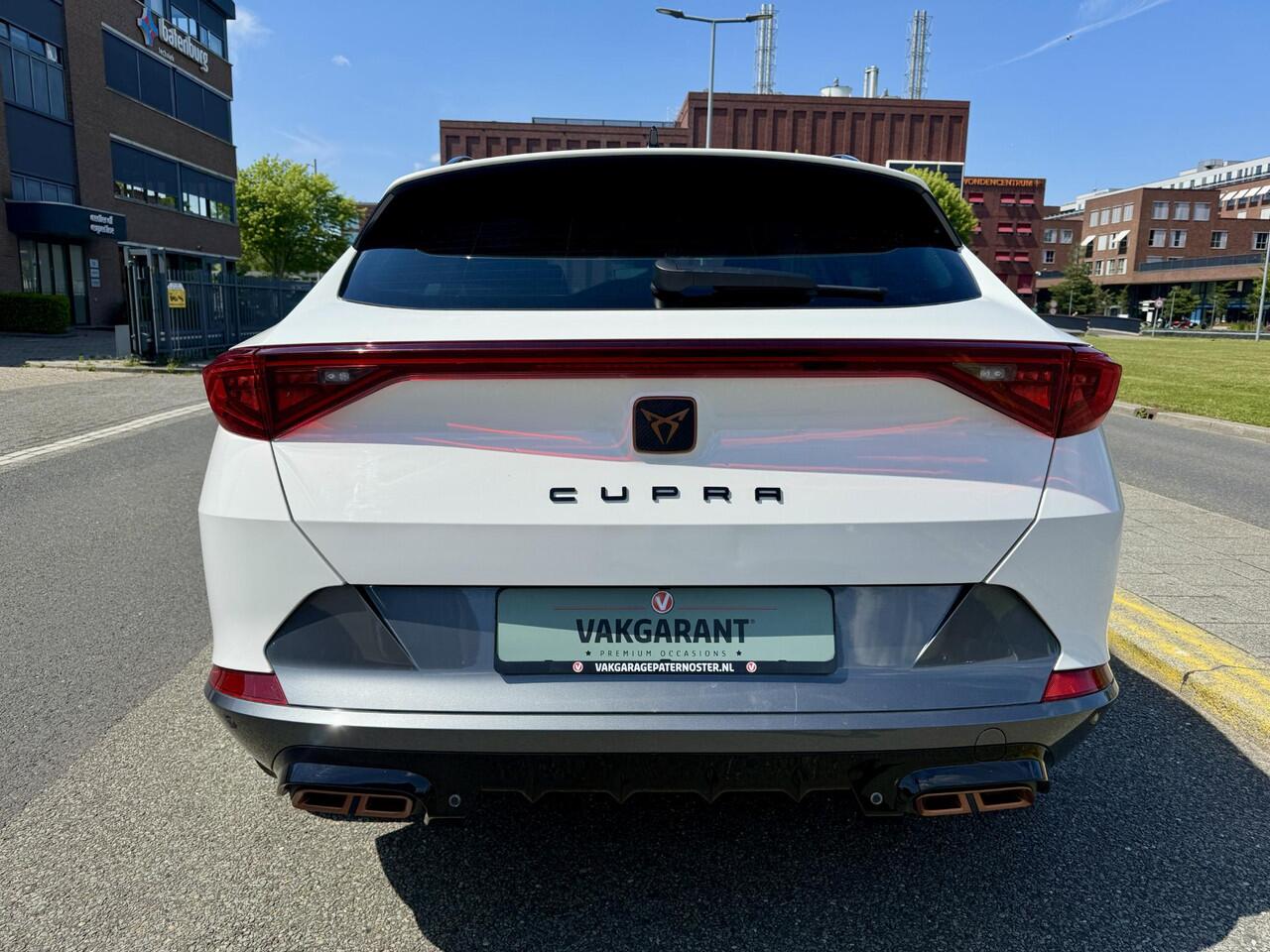 Cupra Formentor 1.4 e-Hybrid Carplay / 19 '' LMV / Virtual Cockpit / LED