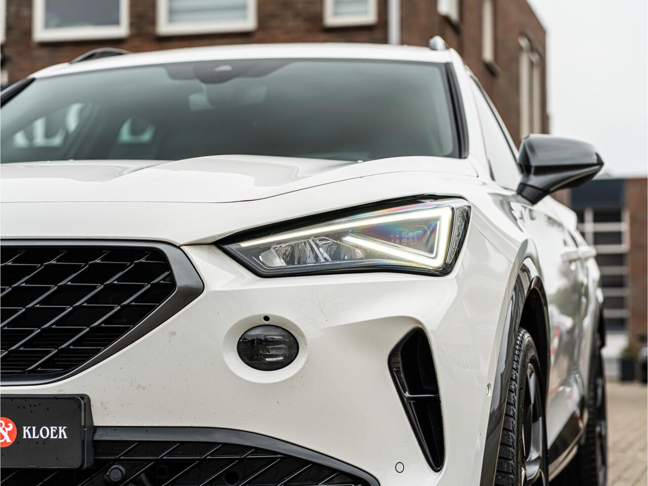 Cupra Formentor 1.4 e-Hybrid VZ Performance 245 PK SCHAALSTOELEN CAMERA 19 INCH BLACK OPTIC