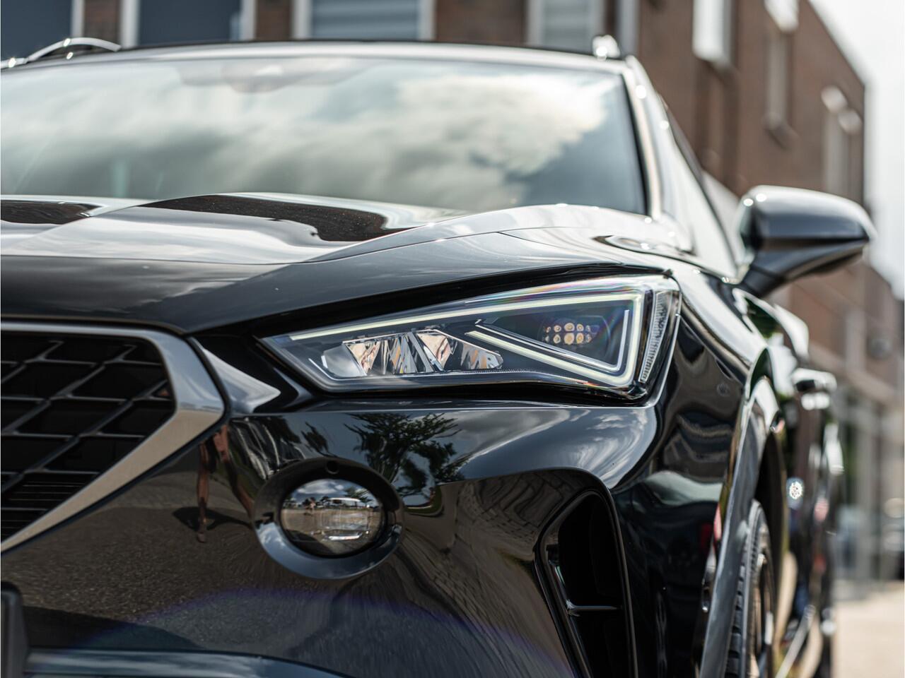 Cupra Formentor 1.4 e-Hybrid VZ Performance SCHAALSTOELEN CAMERA 19 INCH BLACK OPTIC