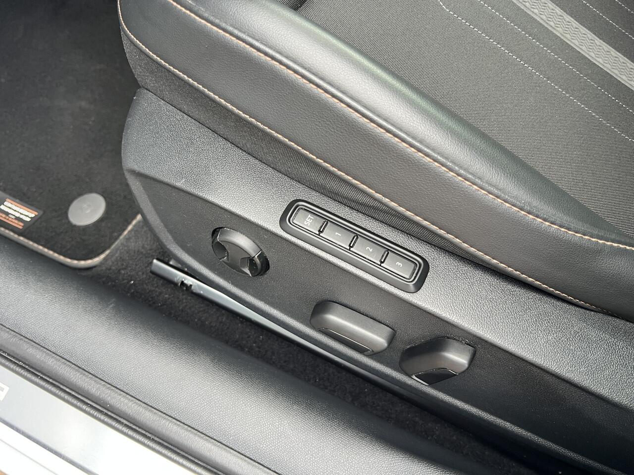 Cupra Formentor 1.4 e-Hybrid Business | Pano | Schaalstoelen | Memory |