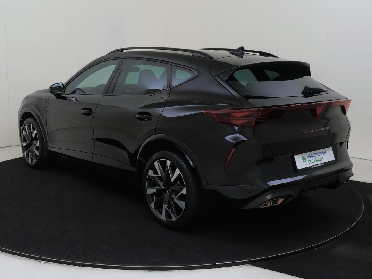 Cupra Formentor 1.5 TSI e-Hybrid VZ Performance | Trekhaak | Adaptieve demping | Cupra mode | Achteruitrijcamera | Stoel- en stuurwielverwarming | Dodehoek detectie | Keyless | Navigatie |