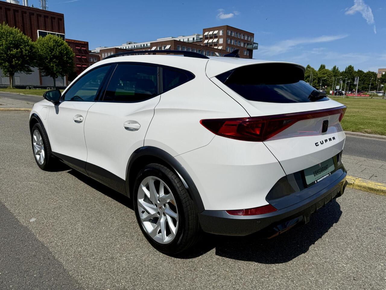 Cupra Formentor 1.4 e-Hybrid Carplay / 19 '' LMV / Virtual Cockpit / LED