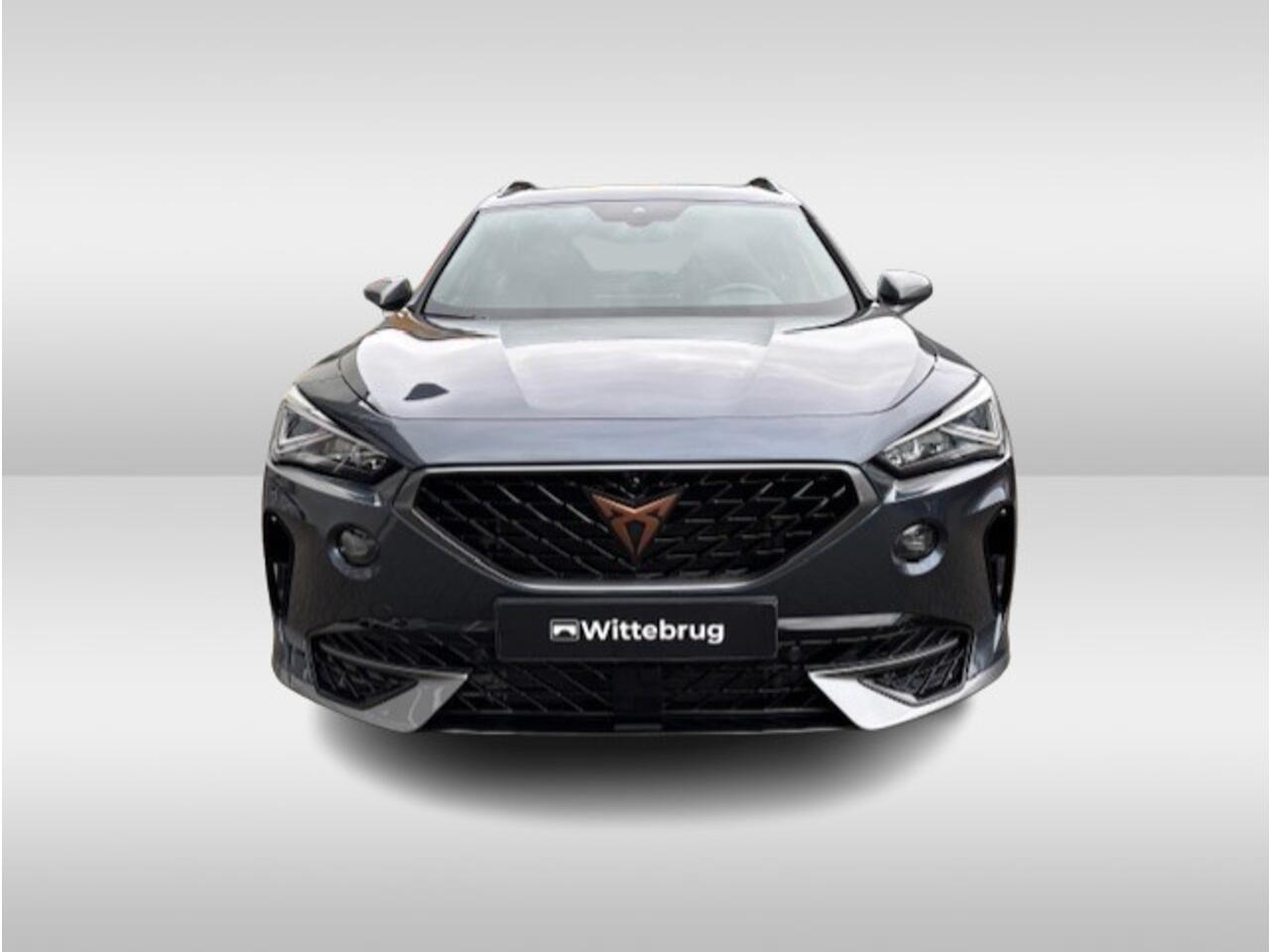 Cupra Formentor 1.4 e-Hybrid VZ Black Edition DSG Automaat Panoramadak / Lederen interieur / Memoryseat / 360 Camera / 19"LM Velgen