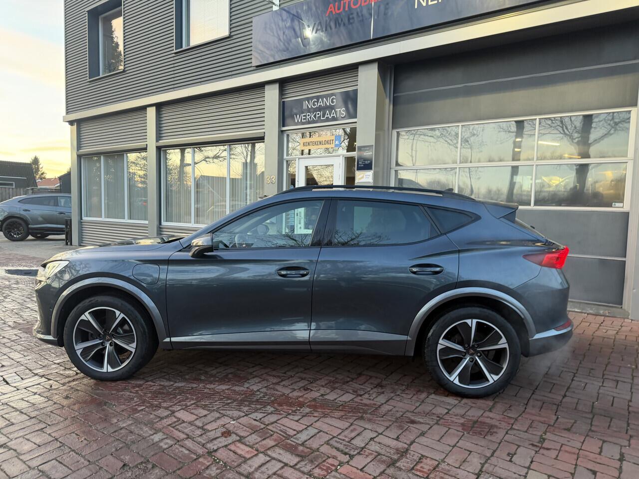 Cupra Formentor 1.4 e-Hybrid 1e eigenaar 19INCH,CAMERA f1 stuur Dealer onderhouden 204pk.