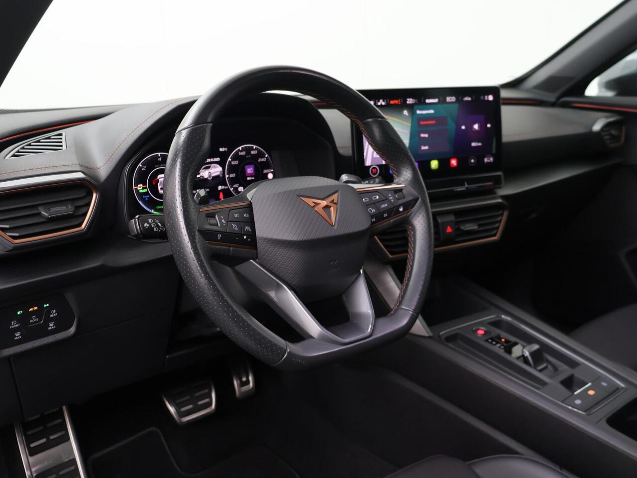 Cupra Formentor 1.4 e-Hybrid VZ | 245 PK | SoH 94% | Trekhaak wegklapbaar | Elek. achterklep | Adaptive cruise control | 19" LM velgen |