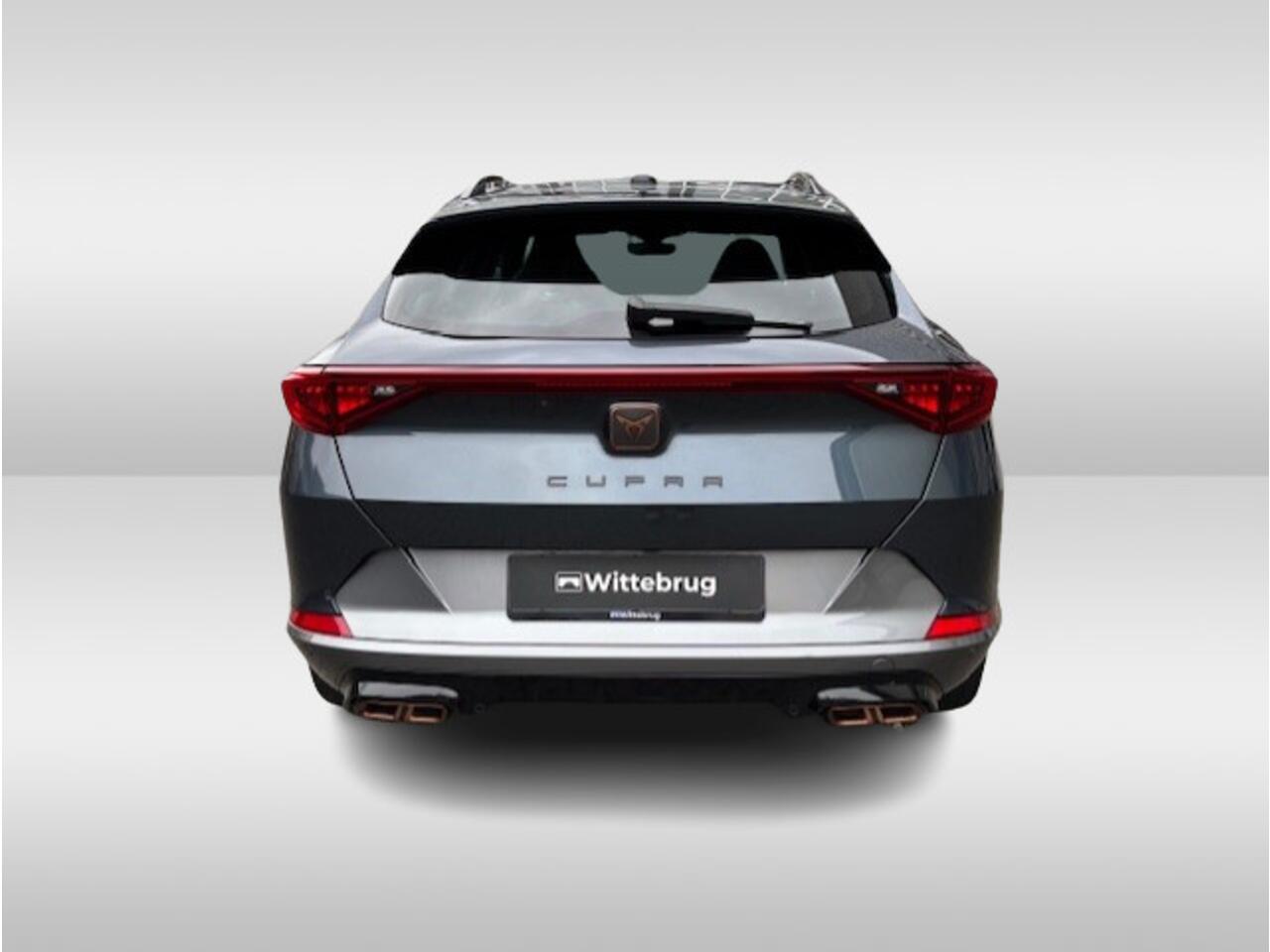 Cupra Formentor 1.4 e-Hybrid VZ Black Edition DSG Automaat Panoramadak / Lederen interieur / Memoryseat / 360 Camera / 19"LM Velgen