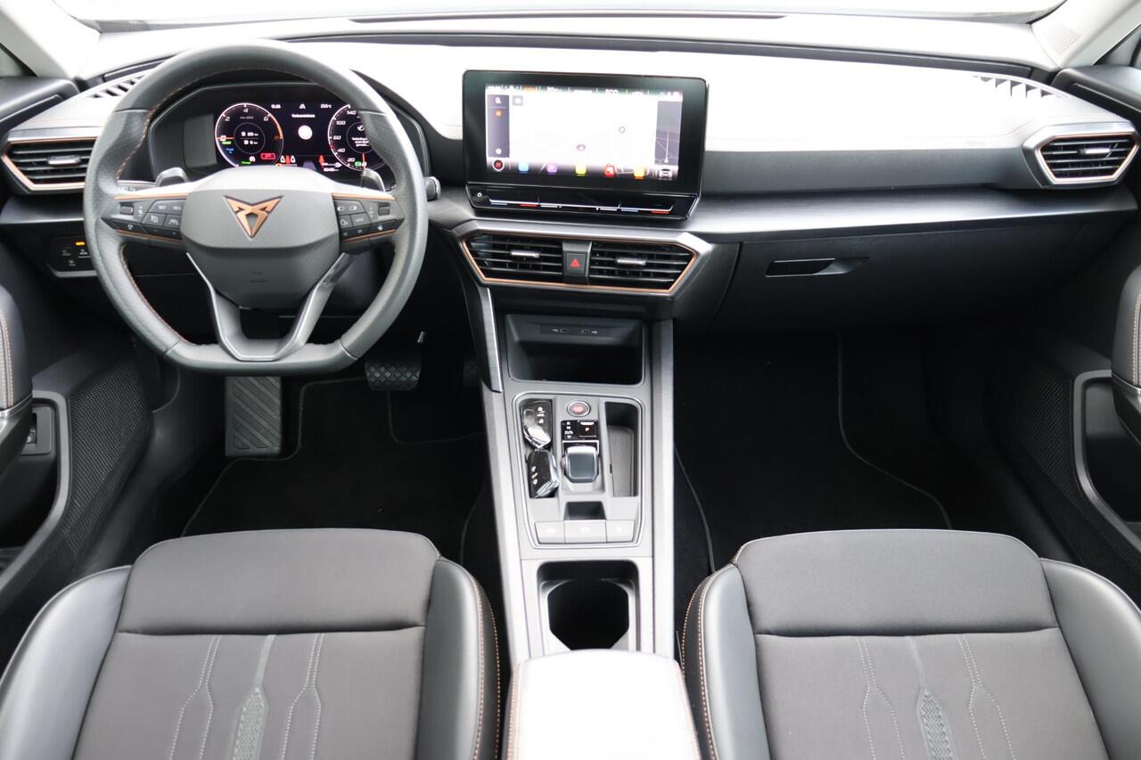 Cupra Formentor 1.4 Business Edition 204PK | BTW | 1e Eigenaar | Dealer Onderh. | Sfeer | Stoel+Stuur verwarming | Ad Cruise | Keyless | Digitaal Cockpit | Carplay | PDC | Full Led | 2 Laadkabels