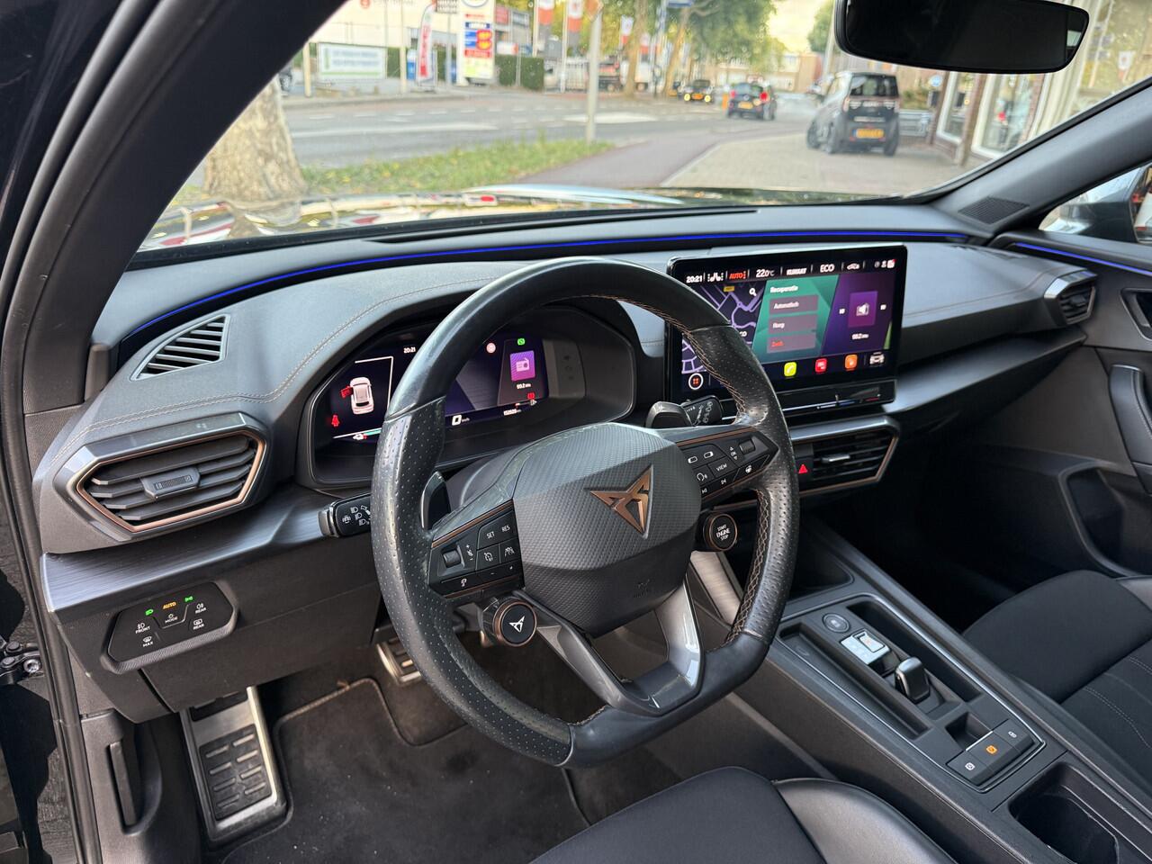 Cupra Formentor 1.4 e-Hybrid VZ Performance | 245 pk / 180Kw gecombineerd | | verwarmde stoelen + stuurwiel | half leder bekleding | Apple Carplay/Android Auto |