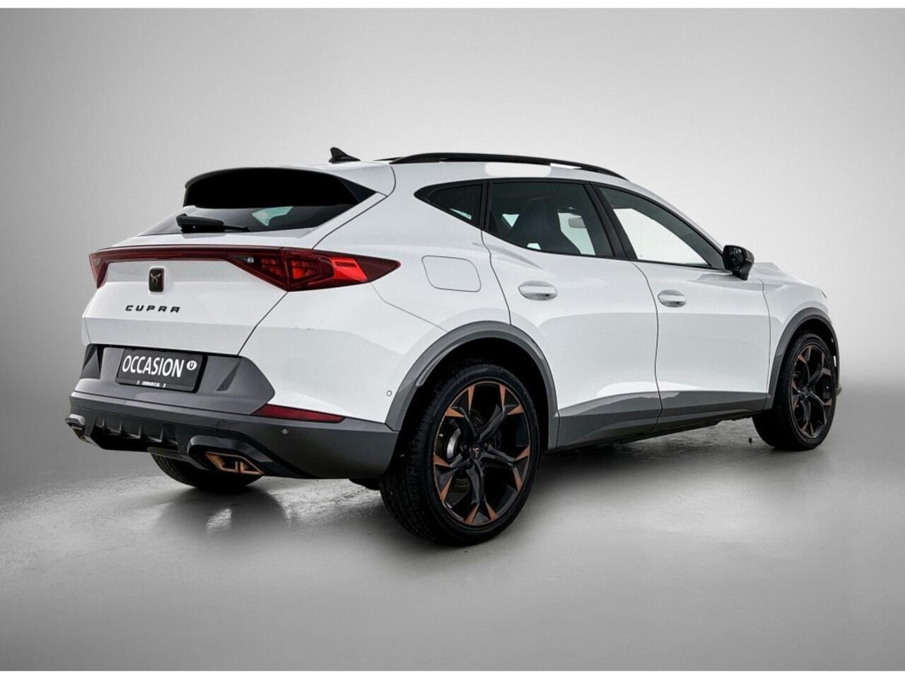 Cupra Formentor 1.4 TSI eHybrid 245pk PHEV VZ Performance / Panoramadak / Adaptive Cruise / Leer