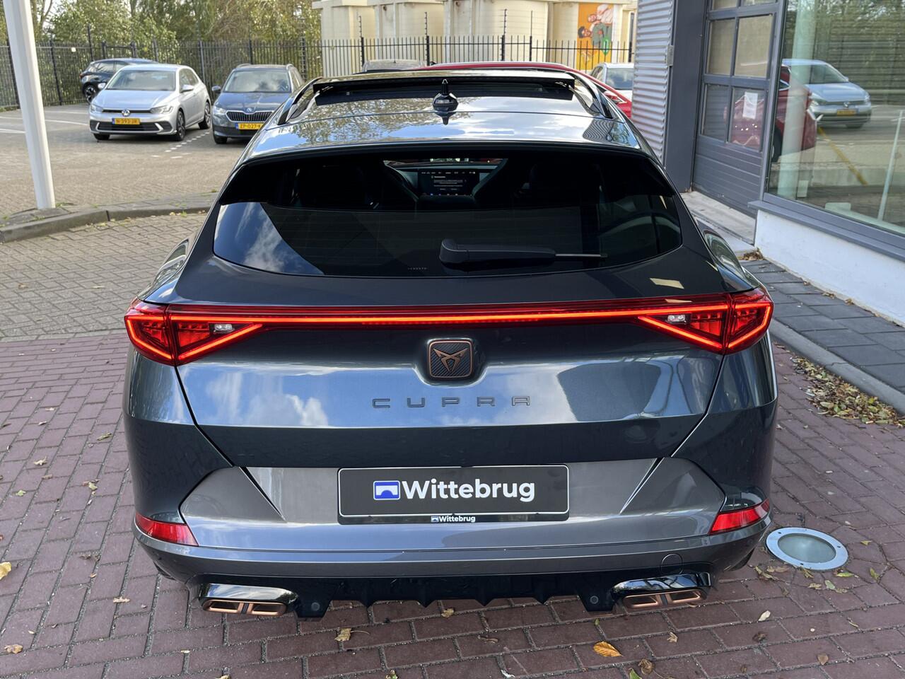 Cupra Formentor 1.4 e-Hybrid Black Edition / Panorama dak / Leder / Memory Seat / 19 Inch