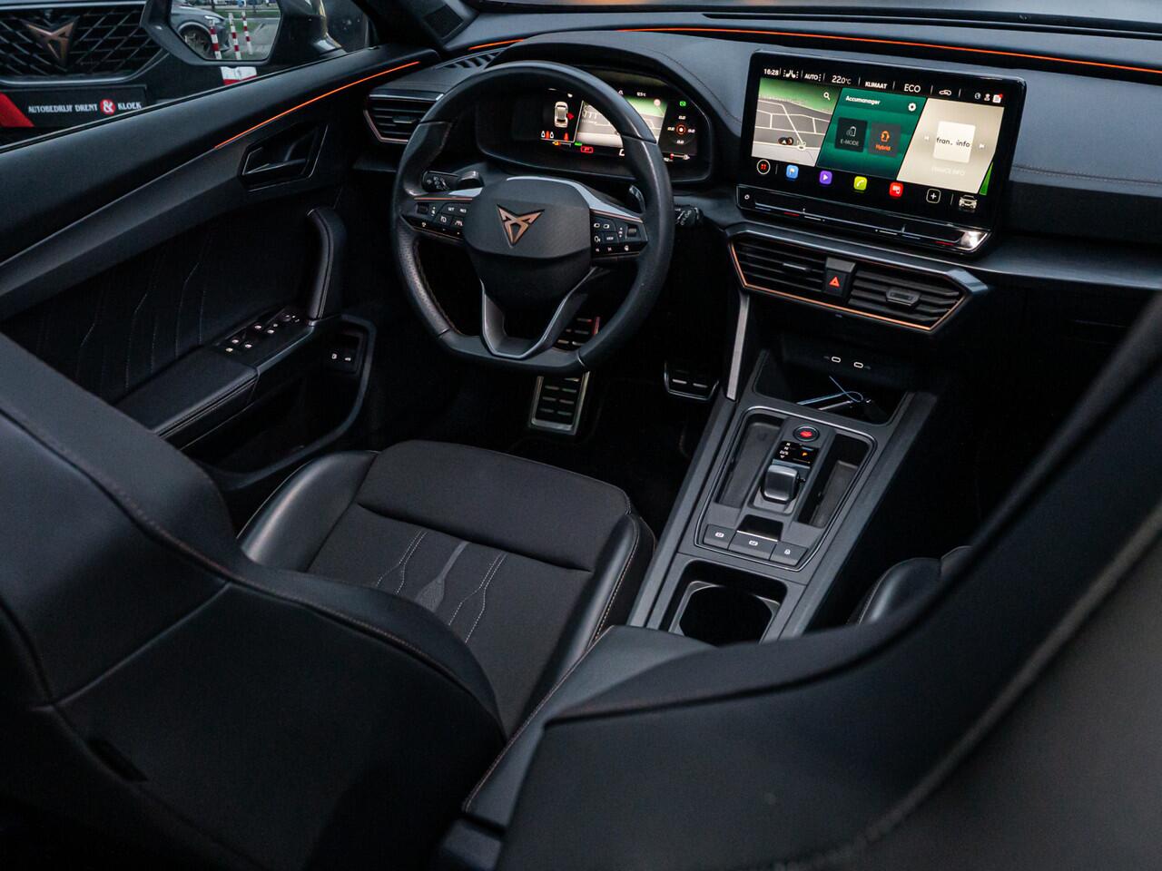 Cupra Formentor 1.4 e-Hybrid VZ Copper Edition PANO ELEK TREKHAAK ELEK ACHTERKLEP LED CAMERA 19 INCH