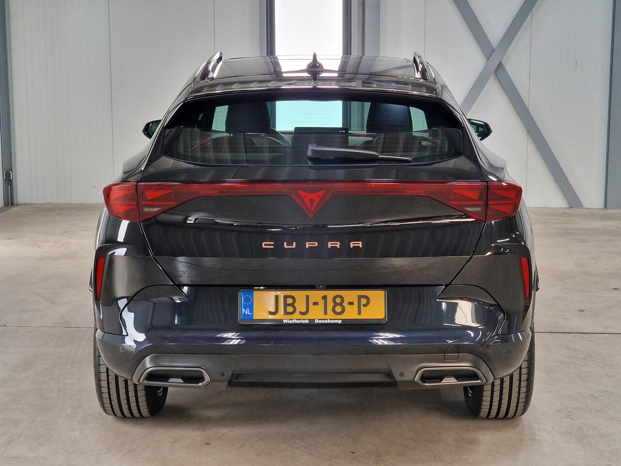 Cupra Formentor 1.5 TSI 150pk MHEV Facelift | Elek. Trekhaak | Elek. Panodak | Winter-pack | Elek. Achterklep | Draadloze lader