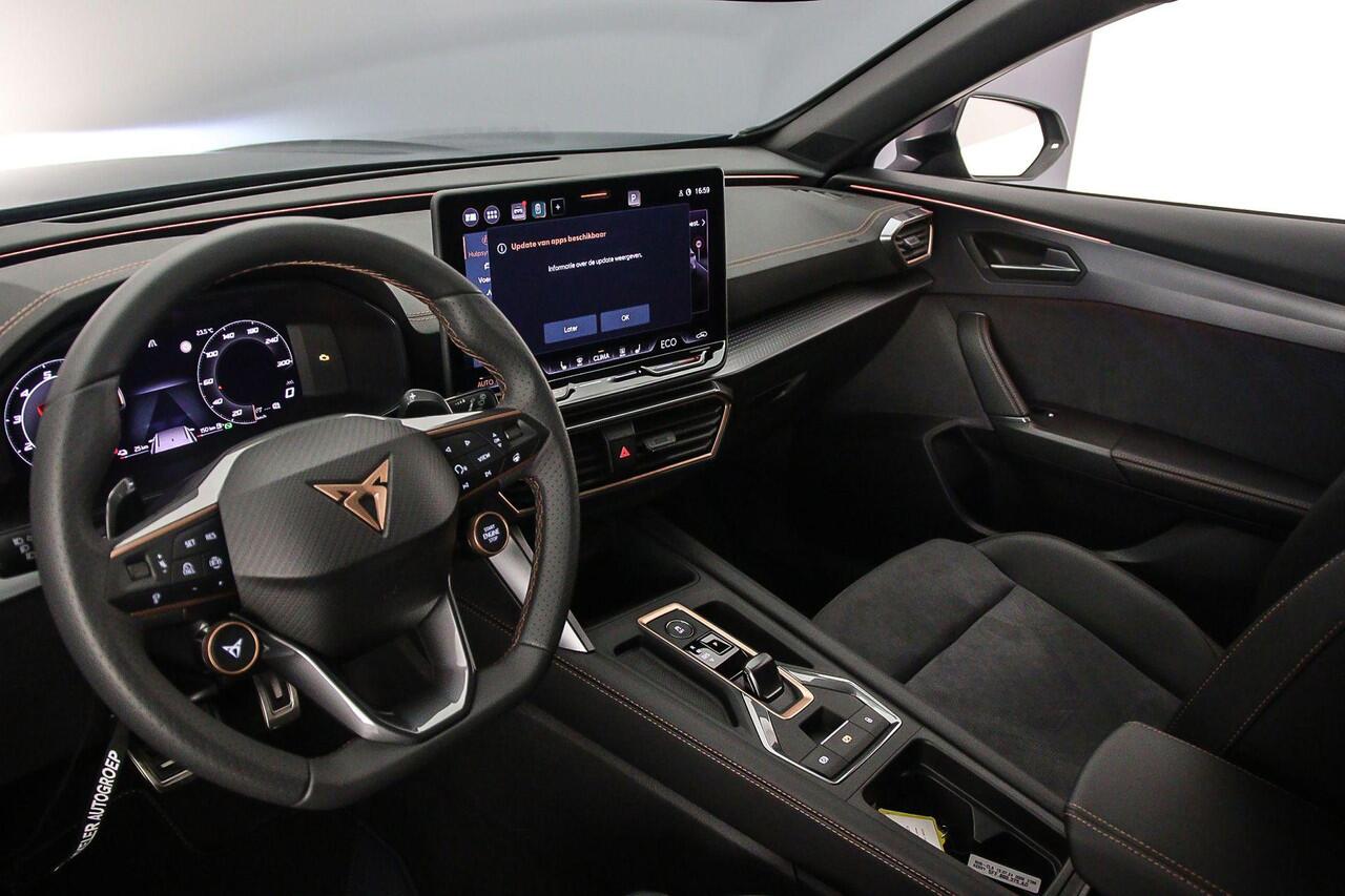 Cupra Formentor VZ Performance 1.5 TSI e-Hybrid 272pk DSG Automaat Trekhaak, Elektrische achterklep, Adaptive cruise control, Navigatie, Achteruitrijcamera, Stuurwiel verwarmd