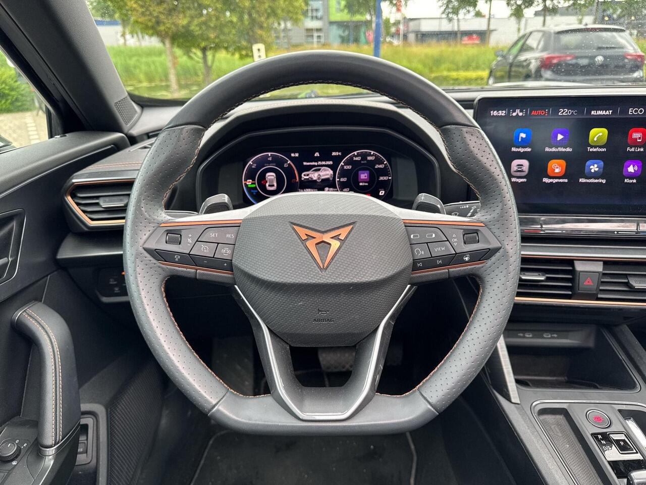 Cupra Formentor 1.4 e-Hybrid 204Pk PHEV | Trekhaak | Pano Dak | Elec. klep |