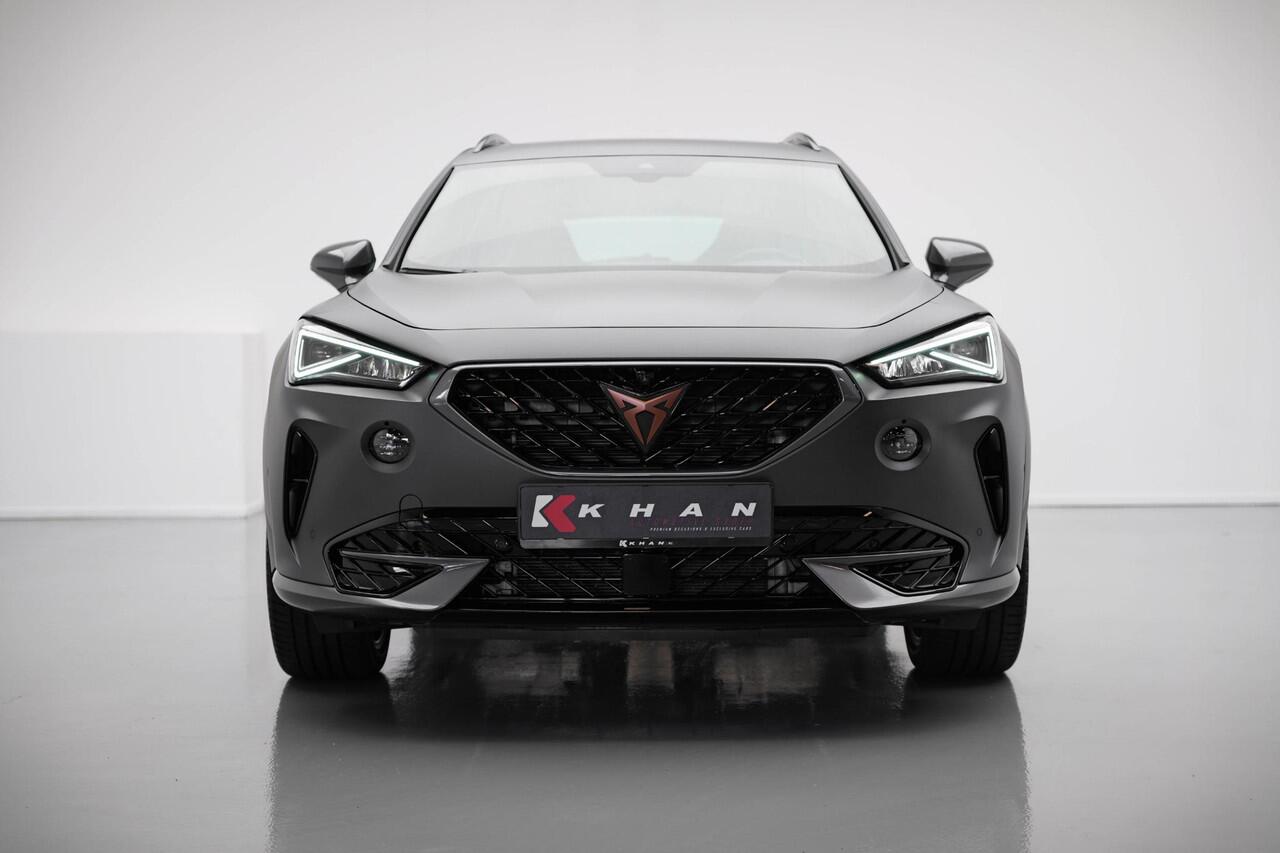 Cupra Formentor 1.4 e-Hybrid VZ Performance |Pano|360 Camera|Ambient|Dodehoek|Draadloos Laden|