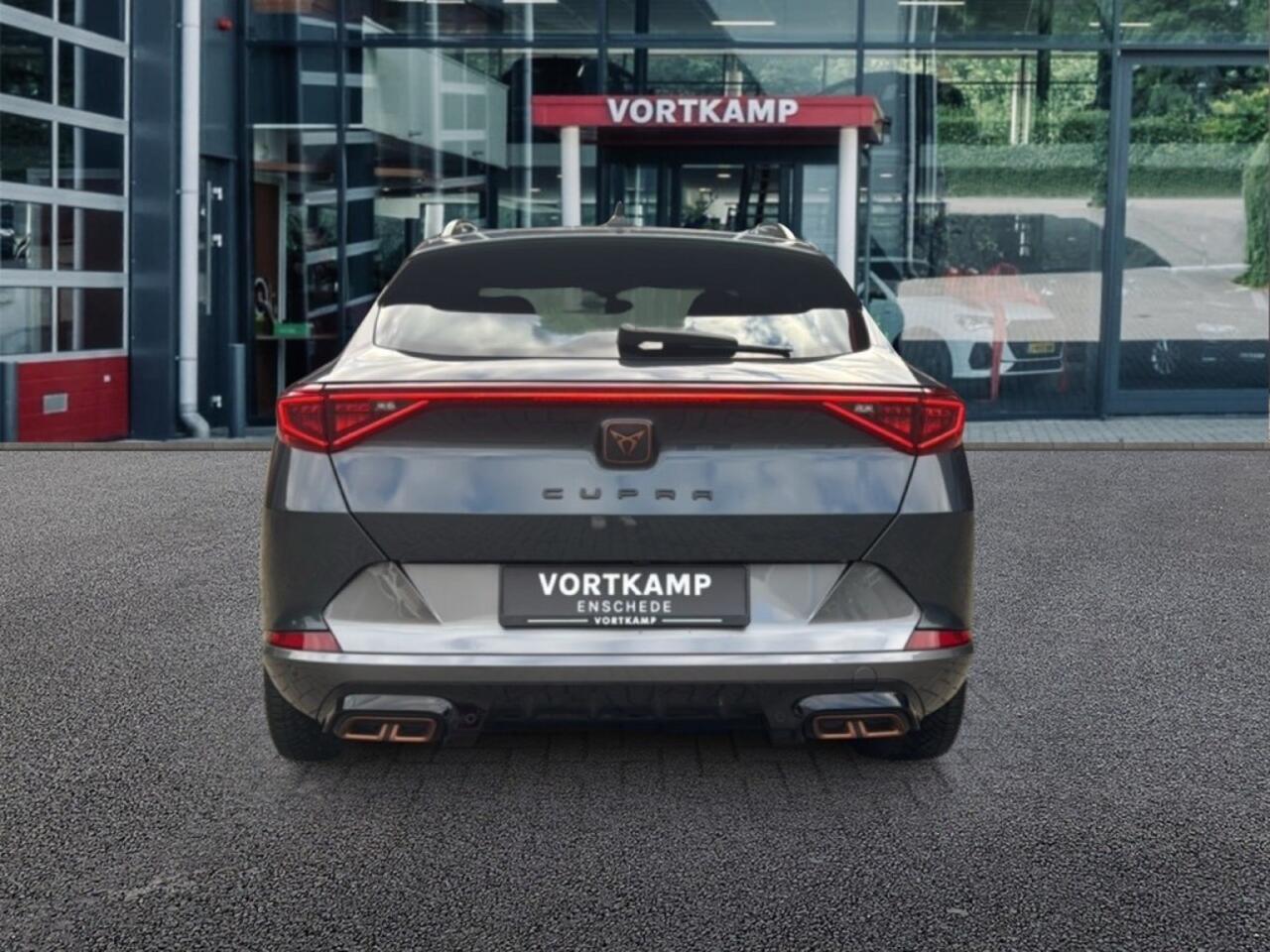 Cupra Formentor 1.4 TSI VZ COPPER EDITION ACC/TREKHAAK/CAMERA/NAVI/CARPLAY/LEDER/STOEL-STUURVERW.