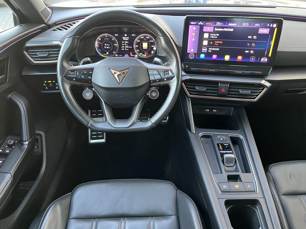 Cupra Formentor 1.4 e-Hybrid VZ Black Edition / AUTOMAAT/ 245PK/ LEDER/ 360 CAMERA/ PARK. SENSOREN/ RIJ-MODI/ STOEL-STUUR VERWARM./ KEYLESS/ ELEKTR. STOEL/ NAVI/ FULL LINK